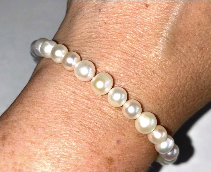 White Cream Freshwater Pearl Bracelet With 925 Sterling Silver Clasp 7.5 Inches