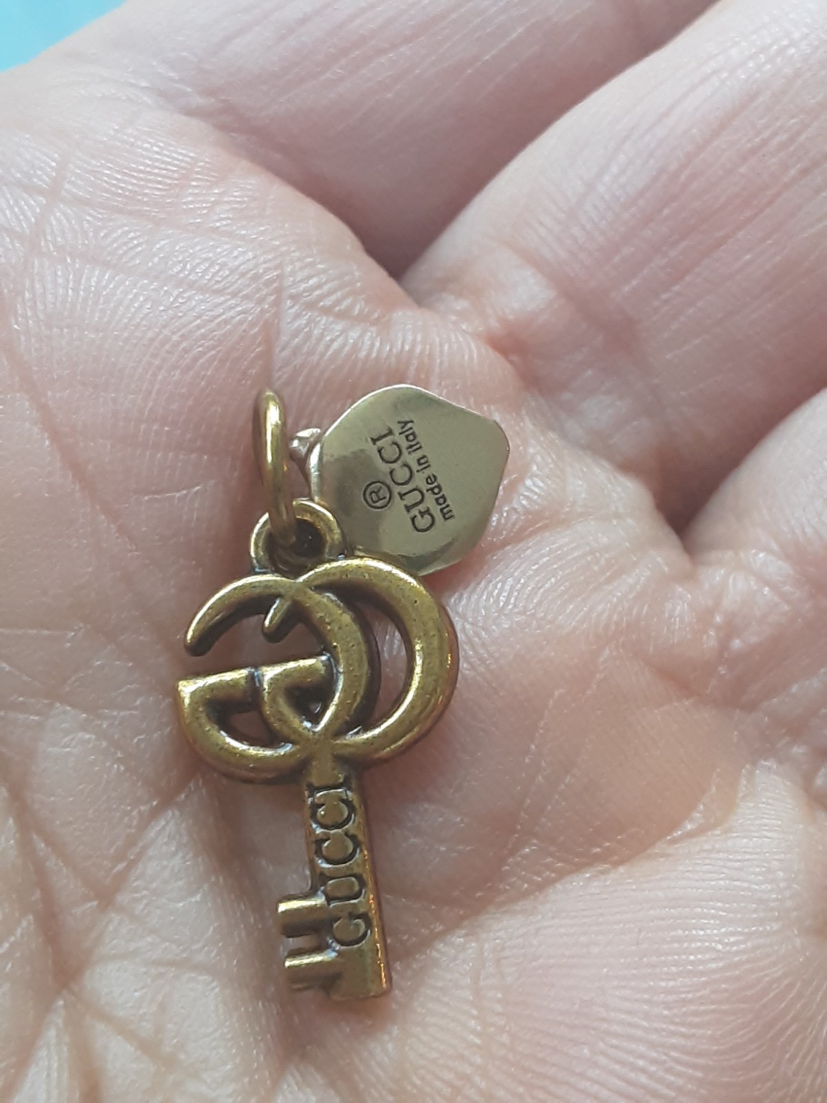 Gucci Pendant Zipper Pull gold stamped key & head of tiger