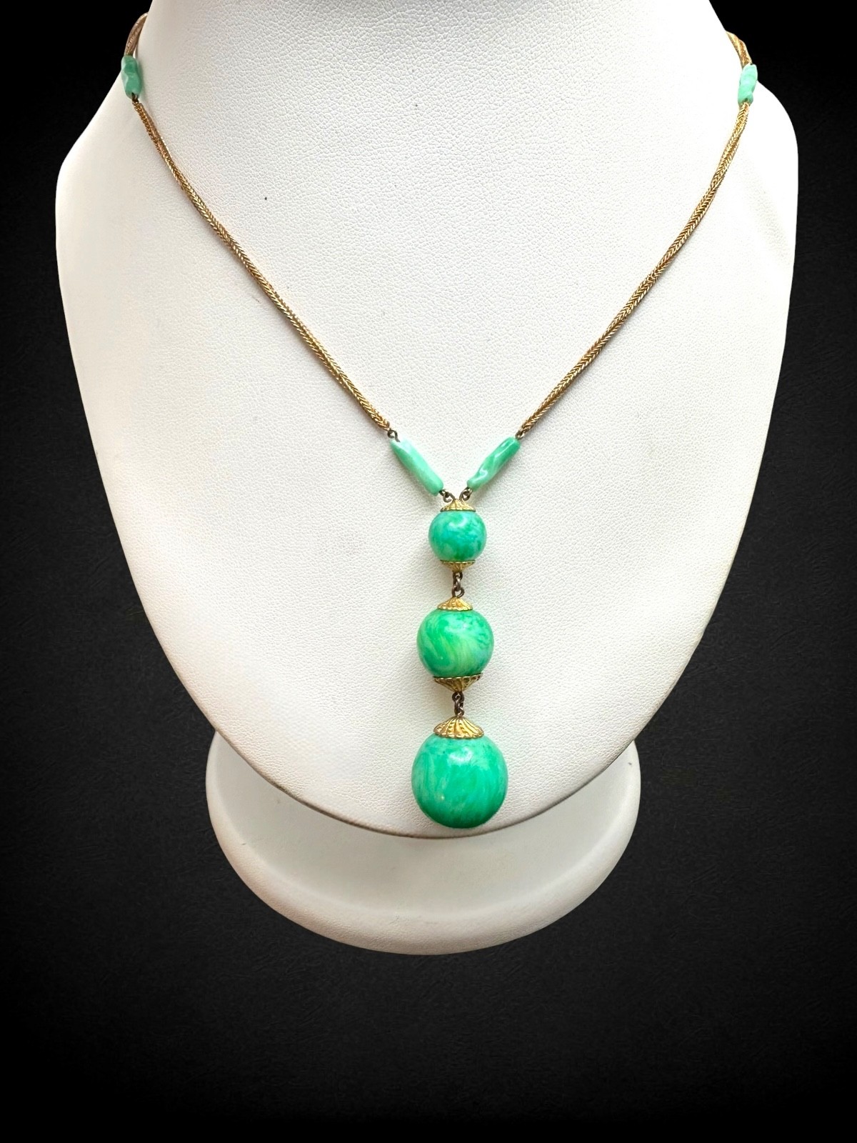 Edwardian Deco Green Glass Y Drop Sautoir Necklace Gold Filled Snake Chain 32″