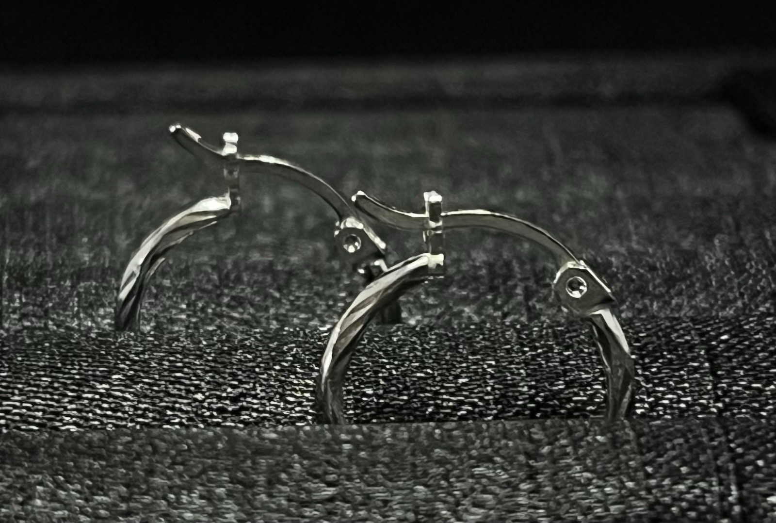 Argollas de Diseño Escultórico en Plata 925, 925 Sterling Silver Hoop Earrings