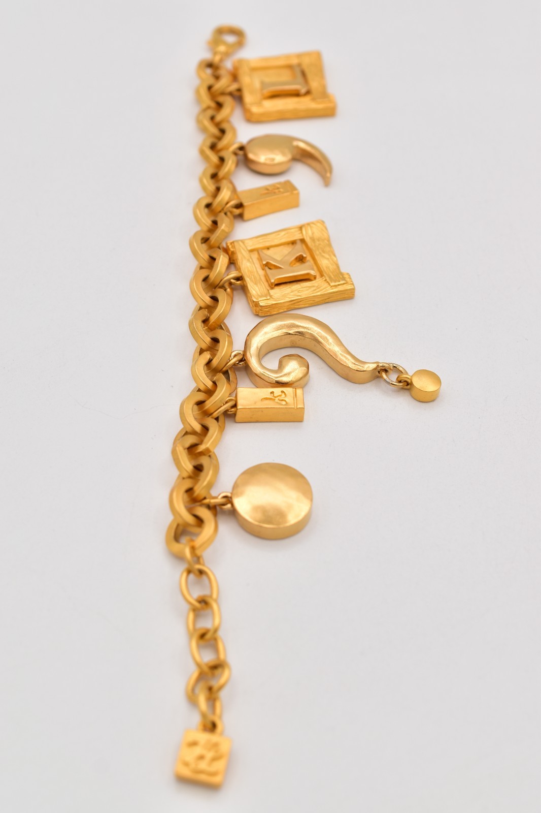 Karl Lagerfeld Vintage Charm Bracelet Brushed Gold Matte Chunky Runway 9 G2U