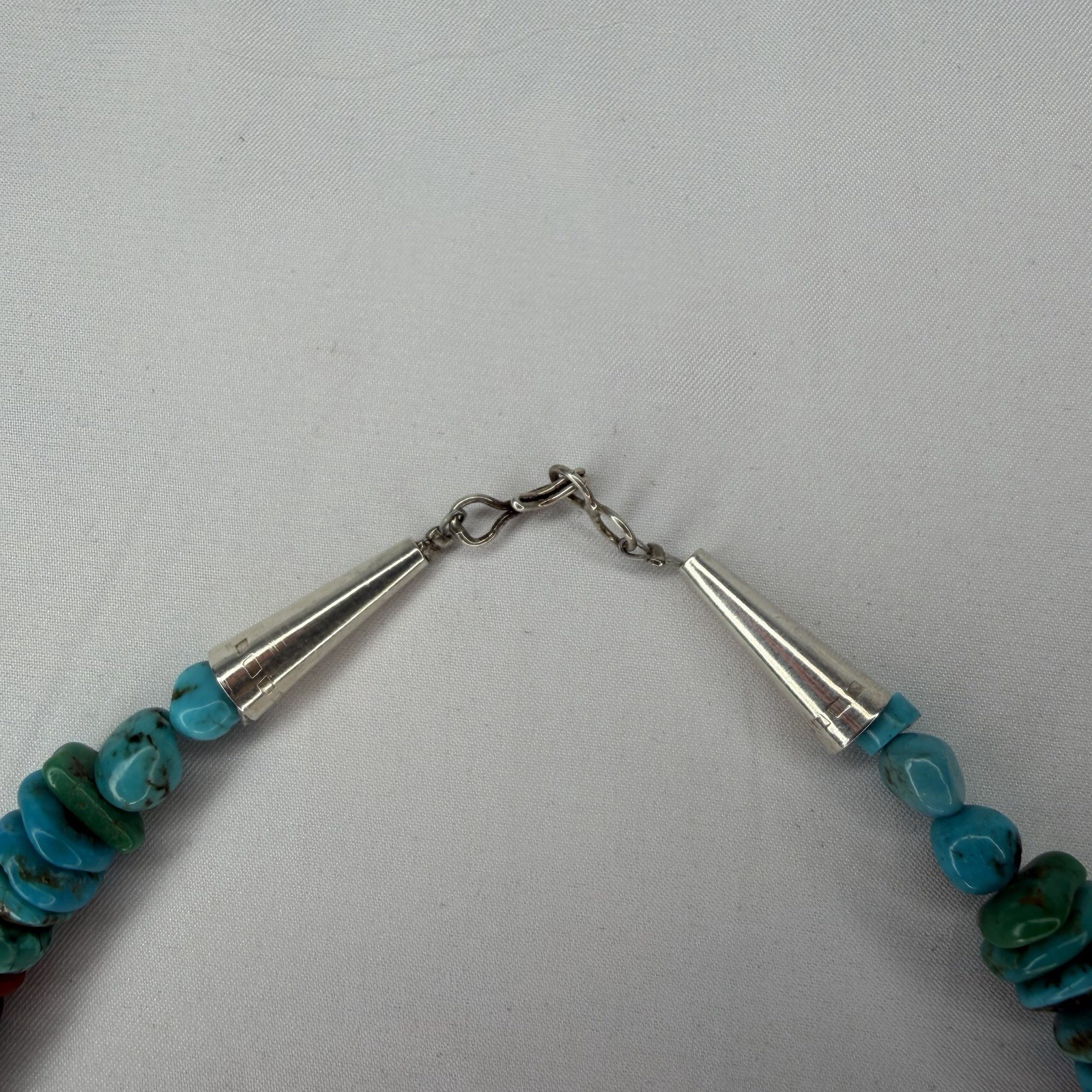 Unmarked Tommy Singer Turquoise Beaded Necklace Native American Style Blue