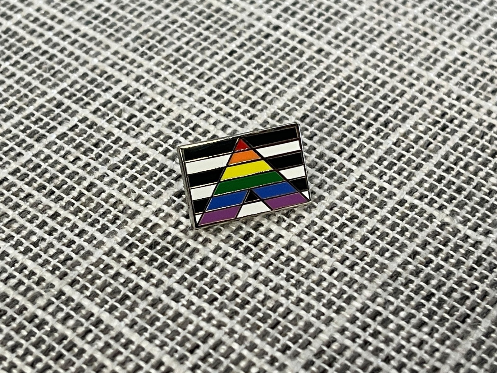 Small Straight Ally Flag Pride Enamel Pin – LGBTQ Support Pin (0.75″)