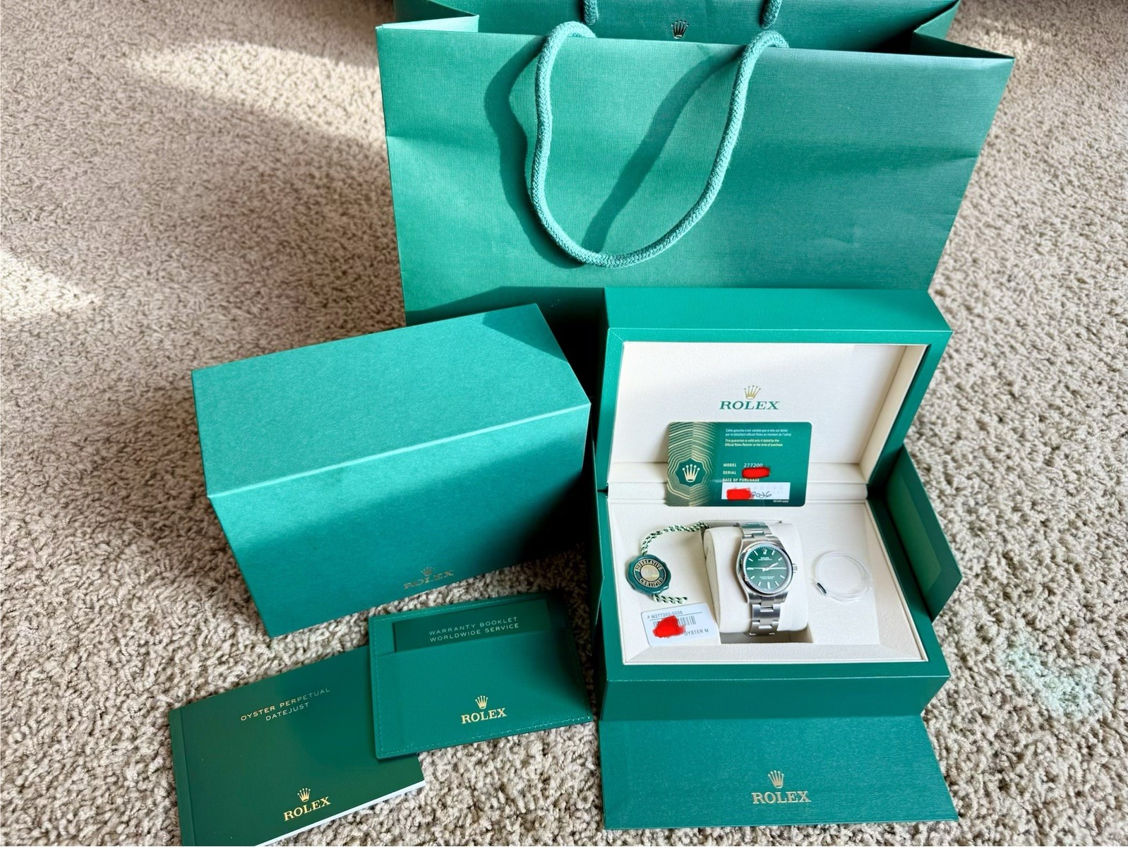 NEW Jan 2026 Rolex Oyster Perpetual 277200 31mm Green UNWORN