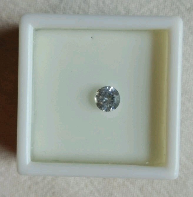 1.25ct Round Cut Yttrium Aluminum Garnet (YAG) Faceted Gemstone in Display Box