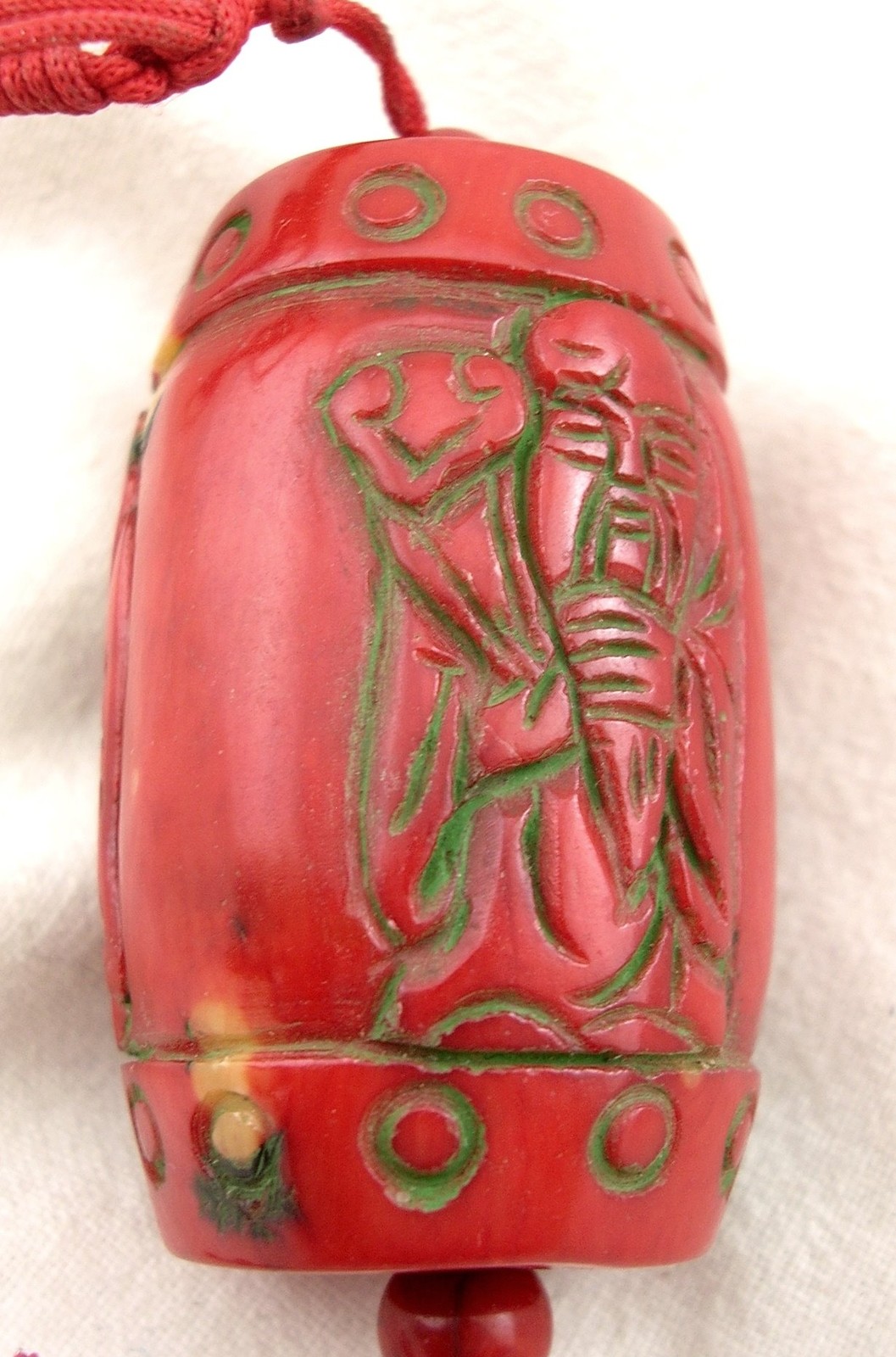 CHINA VINTAGE BAMBOO CORAL PENDANT PENDANT CARVED WISE 40mm