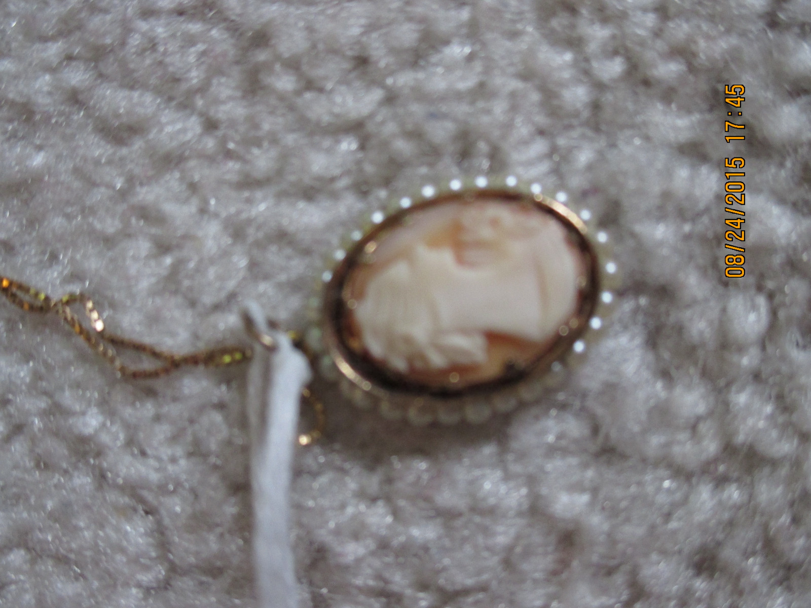 CARVED CAMEO CIRCA 1940/SIGNED