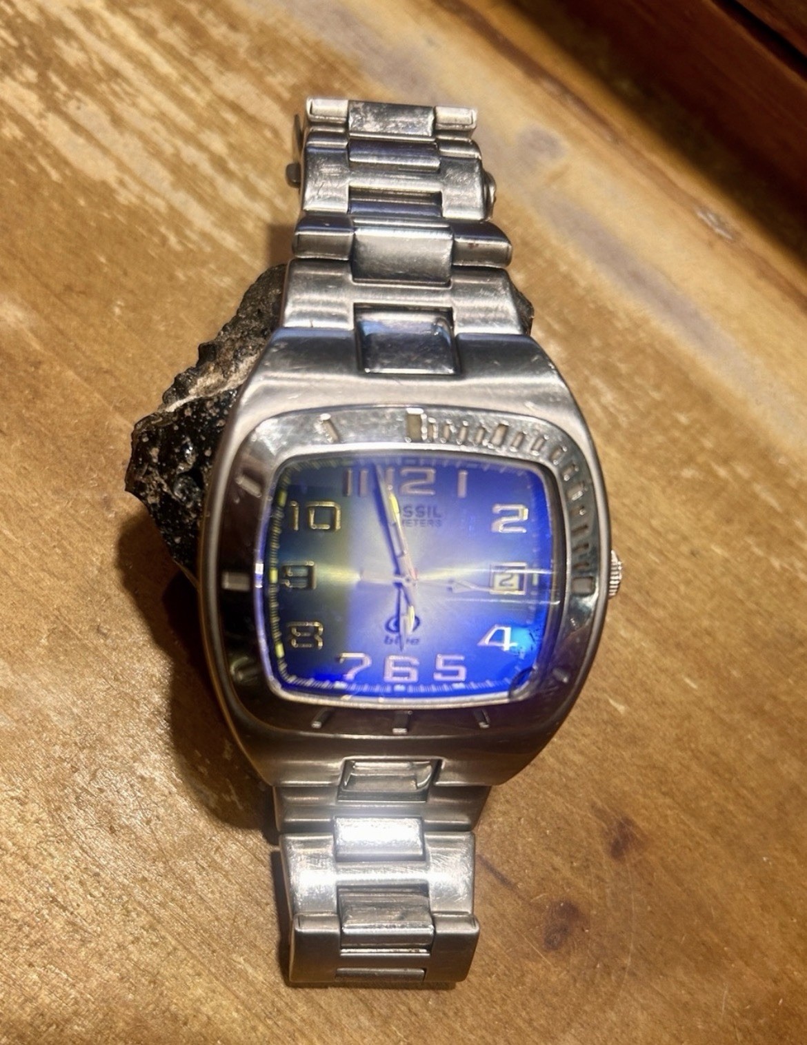 Vintage Fossil Blue stainless steel watch with Blue-to-Yellow Gradient Dial.