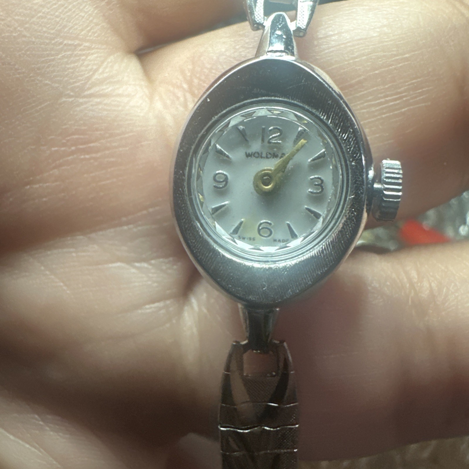 Working Vintage Woldman Swiss Women’s Manual Wind watch 16mm Fit 6in” MINT CNDTN
