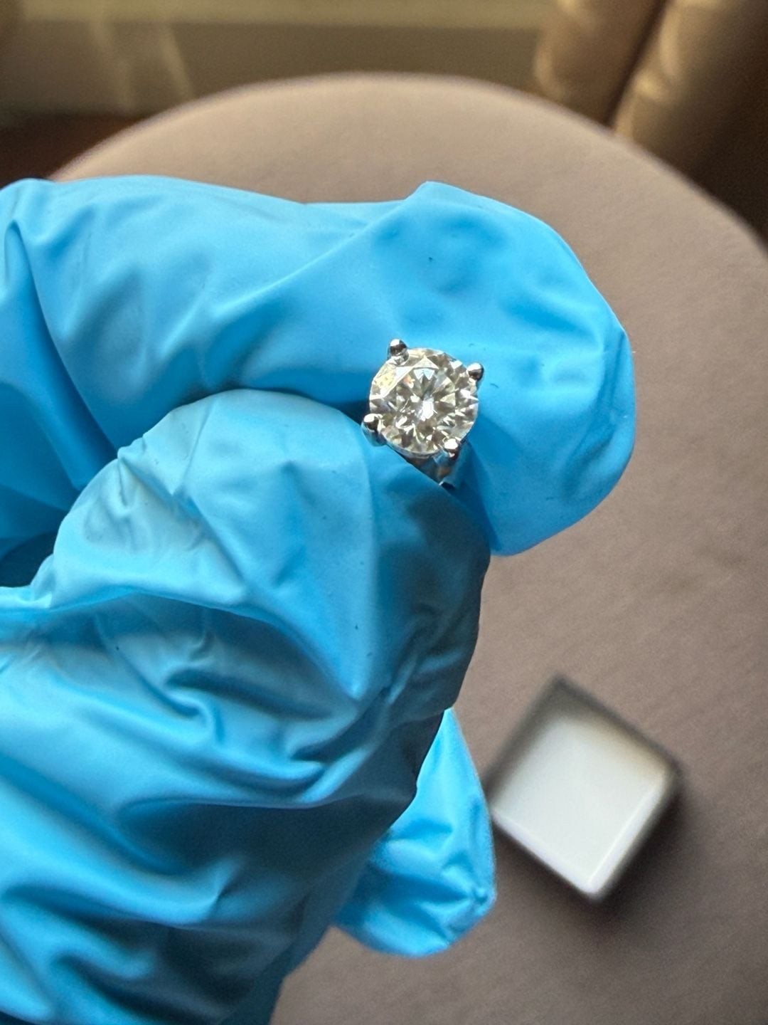 GRA Certified Round 1.0 CT Moissanite Solitaire Stud Earrings