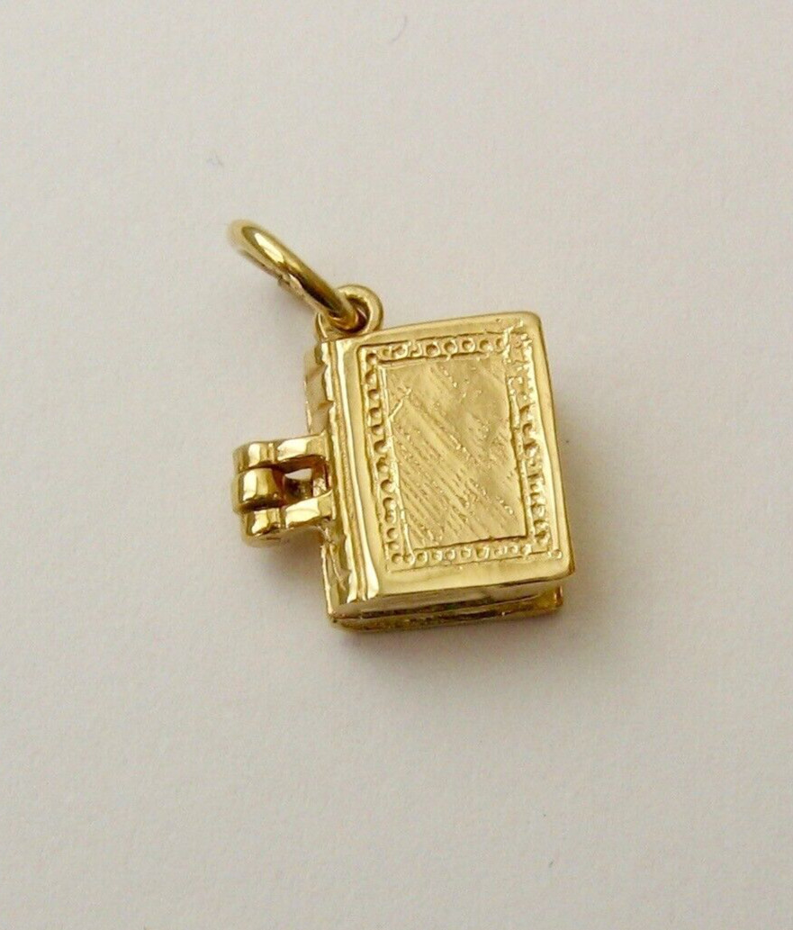 GENUINE SOLID 9K 9ct YELLOW GOLD 3D BOOKWORM READING CHARM/PENDANT RRP $399