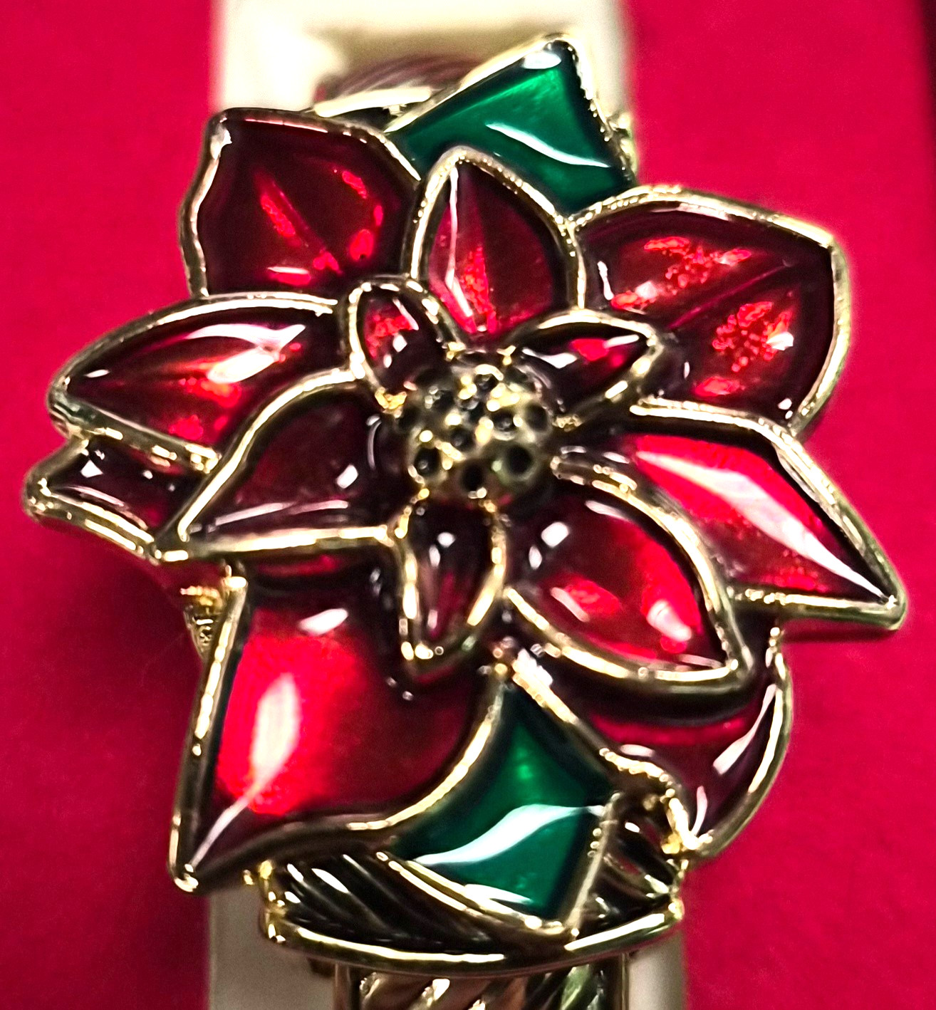 NOS Estate Macy’s Holiday Lane Christmas Poinsettia Hidden Flip Top Cuff Watch