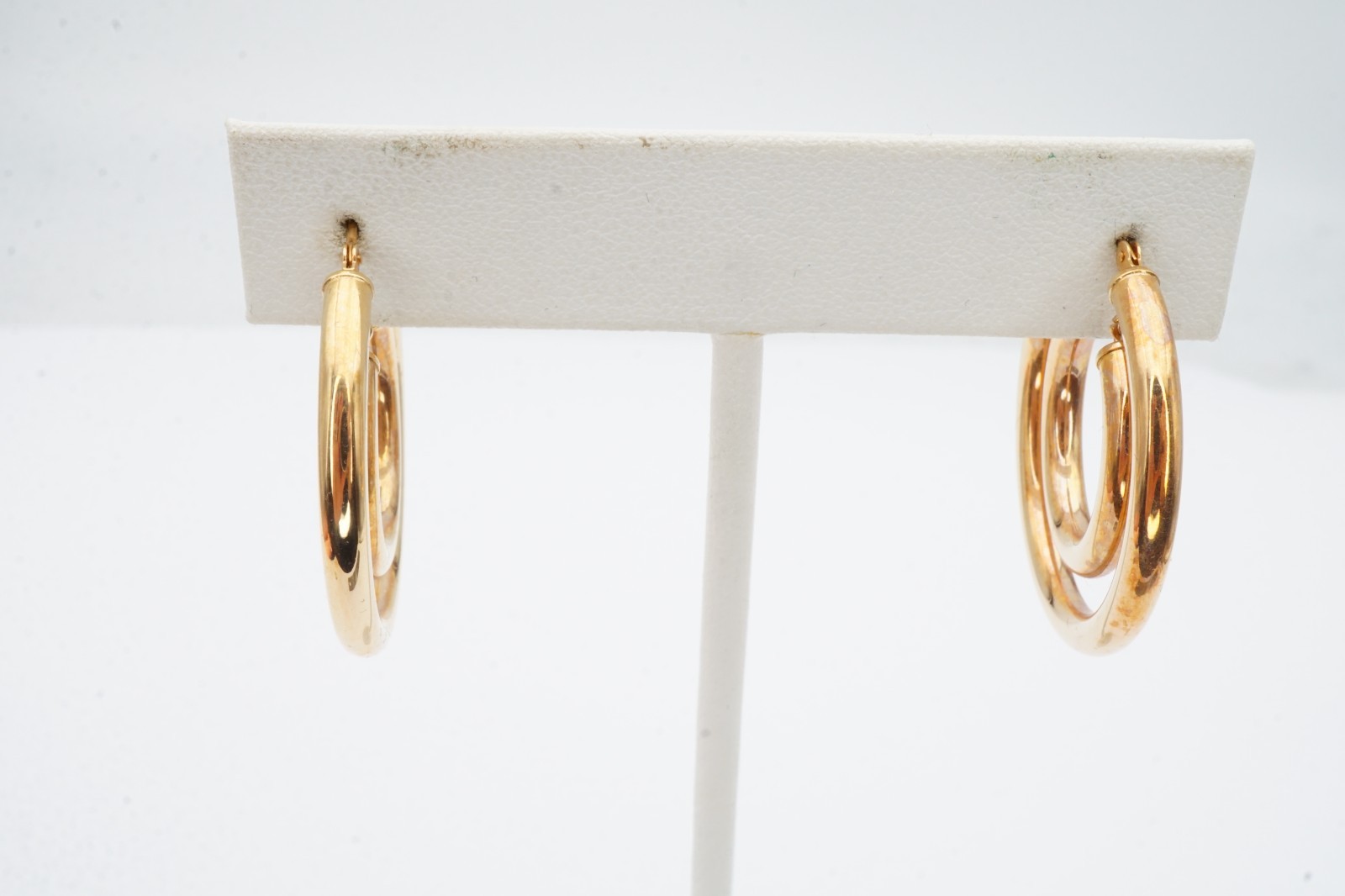 Eternagold 14k Yellow Gold Hoop Earrings