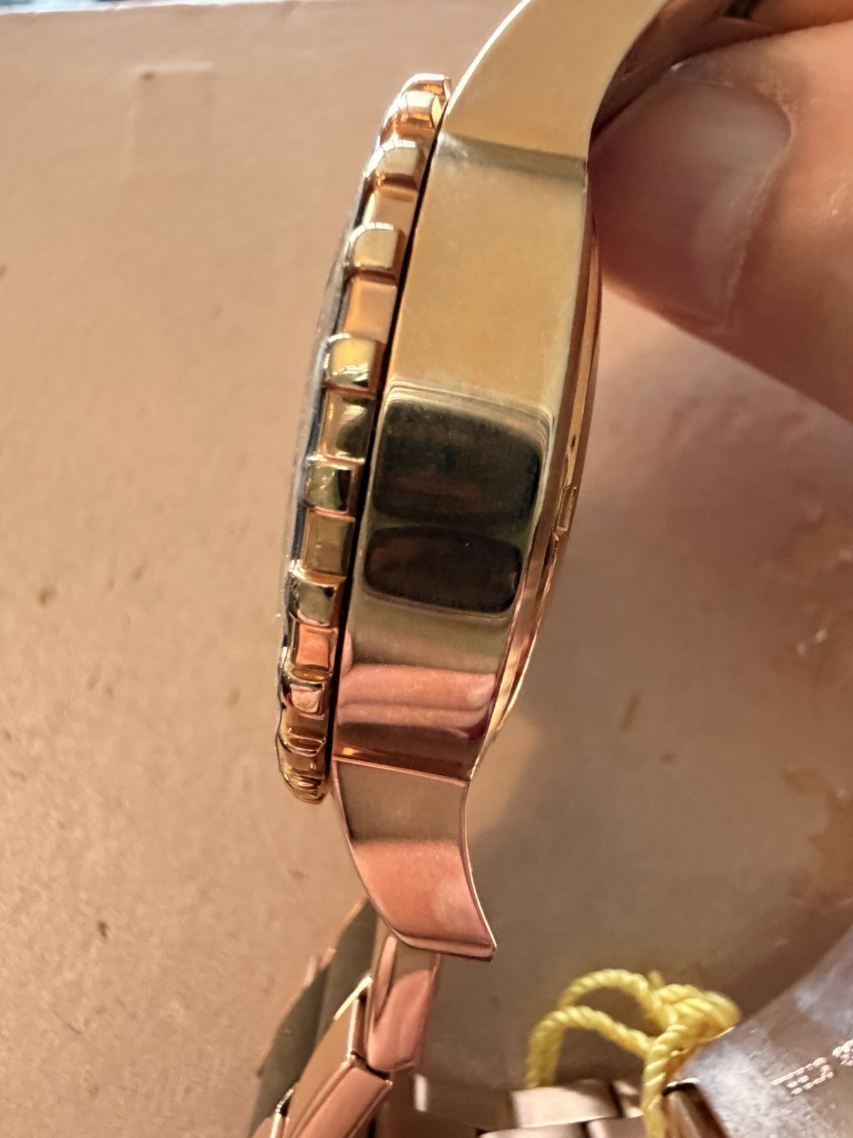 Invicta 17755 Model 1372 Men’s Rose Gold Watch Specialty Collection New