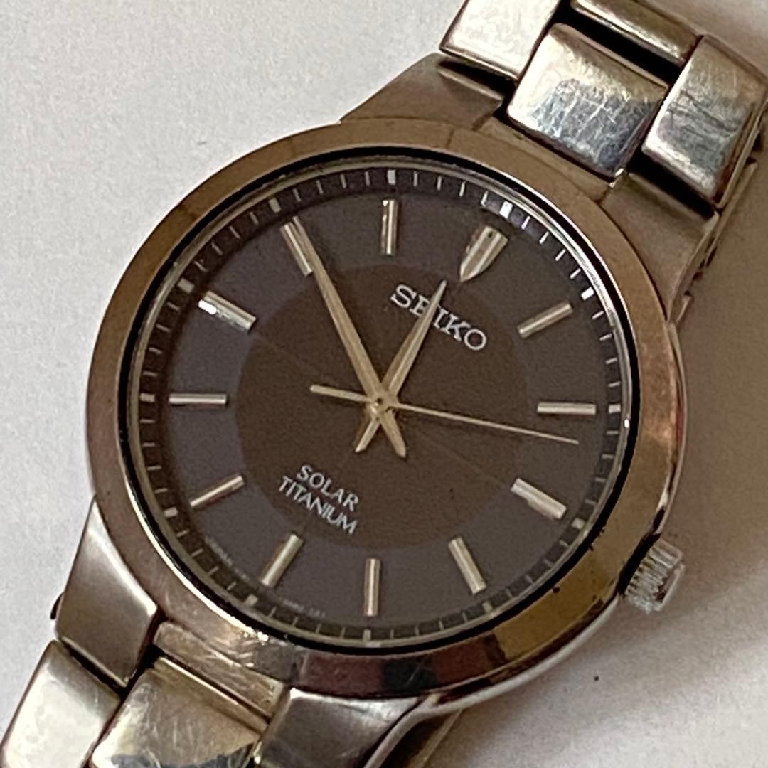 Working ✨ SEIKO Solar Titanium Men’s Watch V181-0AB0