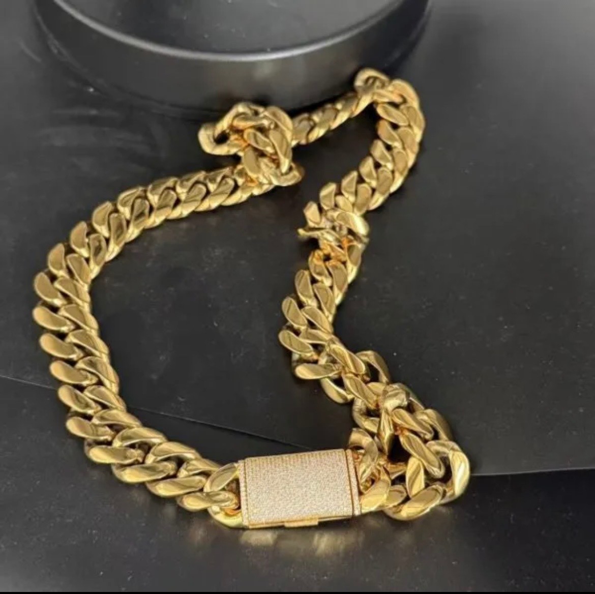 Man’s Thick Necklace 20mm 20 inches 1kilo Gram 14k Gold Plated