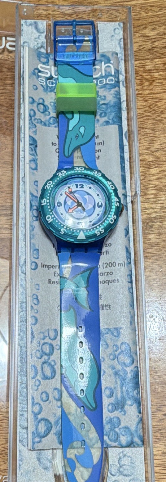 Vintage 1994 SWATCH SCUBA 200 Diver Watch SDN110 Pacific Beach NOS Mint
