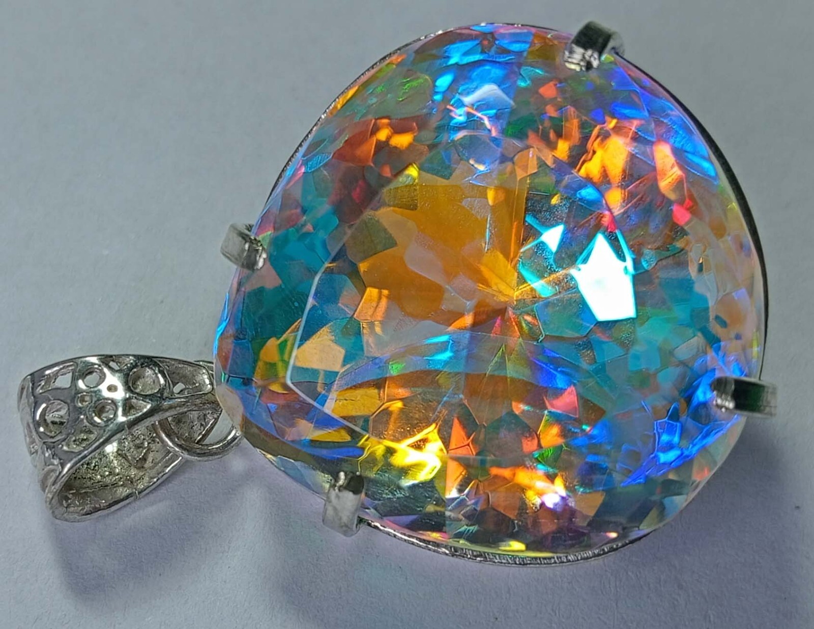 Mystic Topaz Pear Cut 93.25 Ct Pendant Natural Gemstone Locket EGL Certified