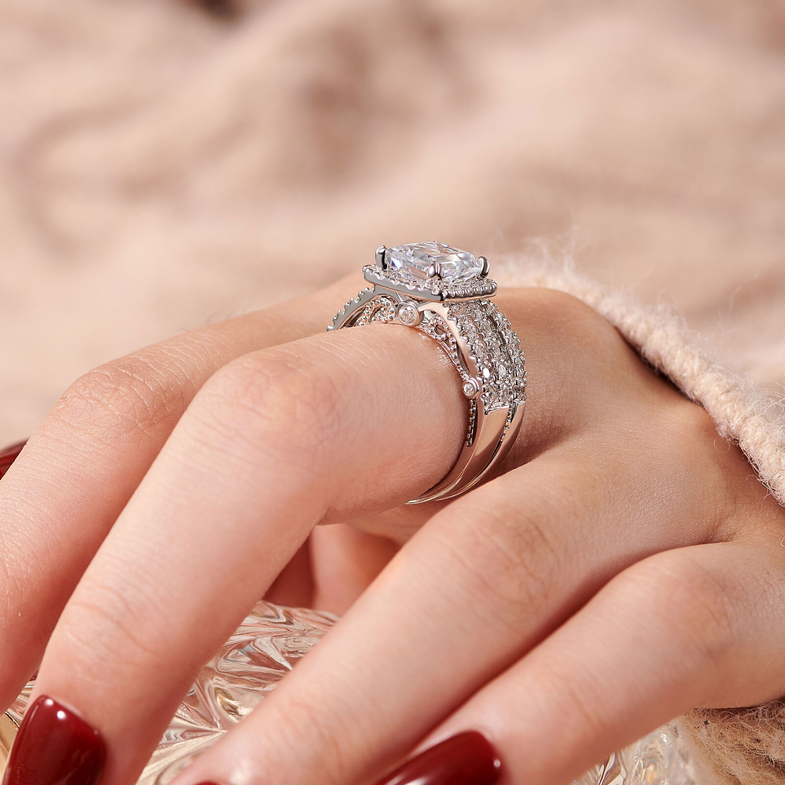 Wuziwen Sterling Silver 5A CZ Wedding Engagement Rings for Her Size 7