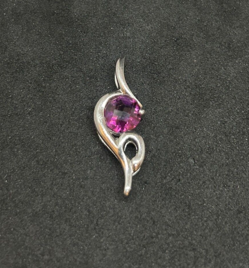 925 Sterling Amethyst Pendent 1in – 2.85g