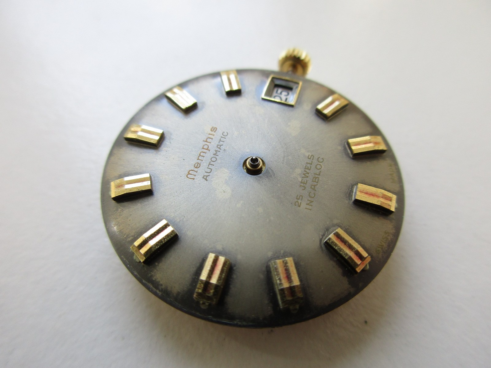 ETA cal. 2782 Swiss automatic watch movement – date at 3 – running