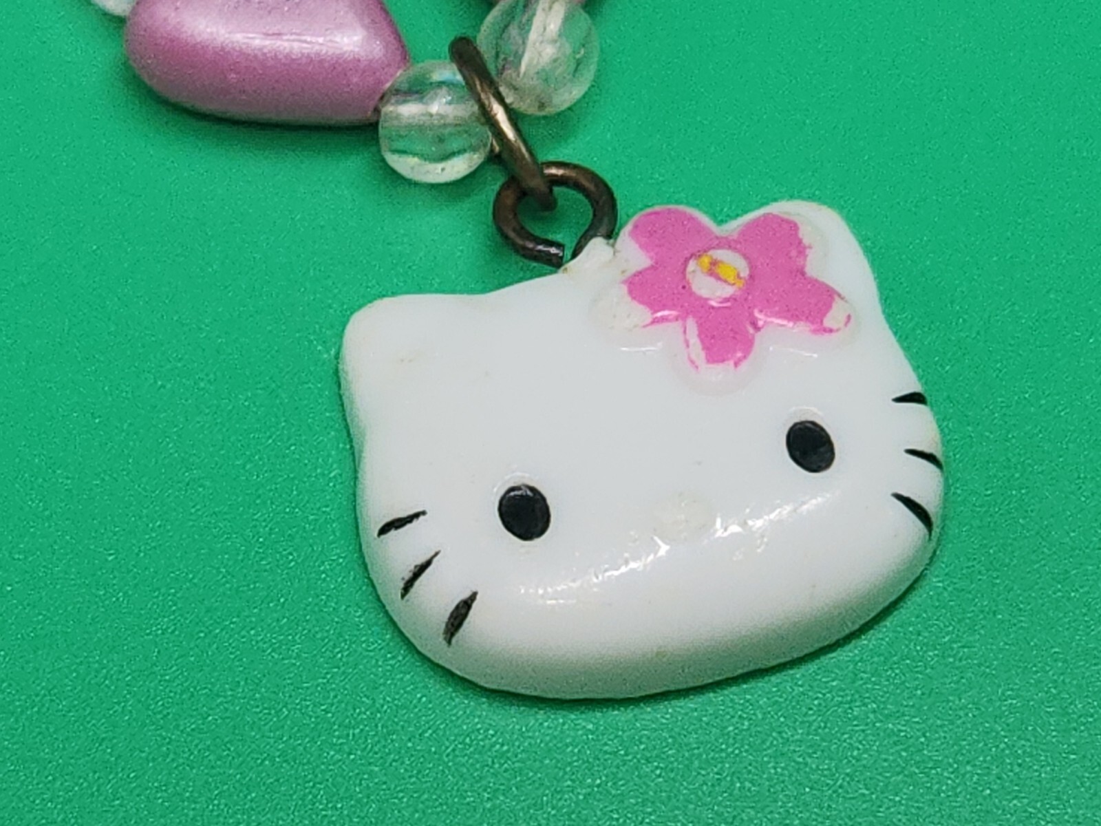 SANRIO Hello Kitty Necklace Bead Plastic Metal Pink Heart Flower Vintage Charm