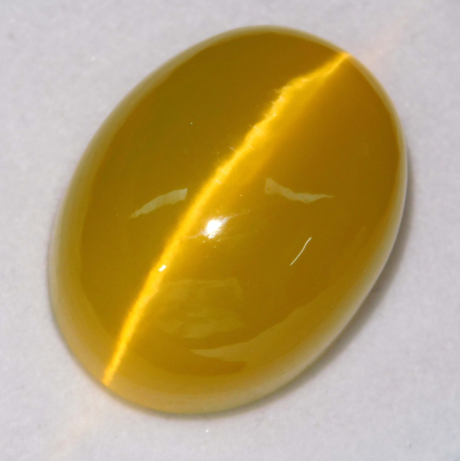 90.45 Ct Natural Chrysoberyl Yellow Cats Eye Oval Cabochon Cut Loose Gemstone