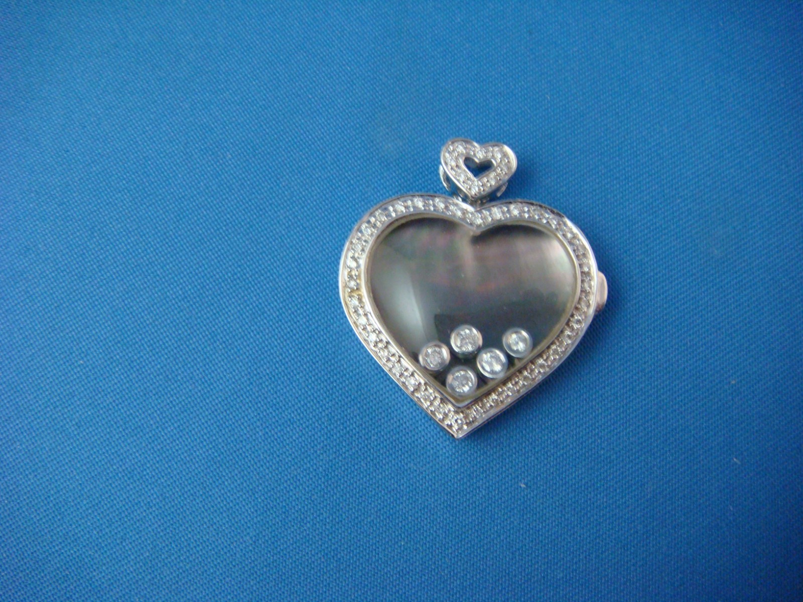 14 KT WHITE GOLD HEART SHAPE HAPPY DIAMONDS PENDANT-LOCKET 8.8 GRAMS