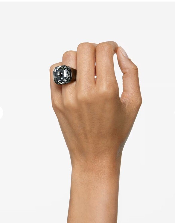 Swarovski Numina Cocktail Ring 58