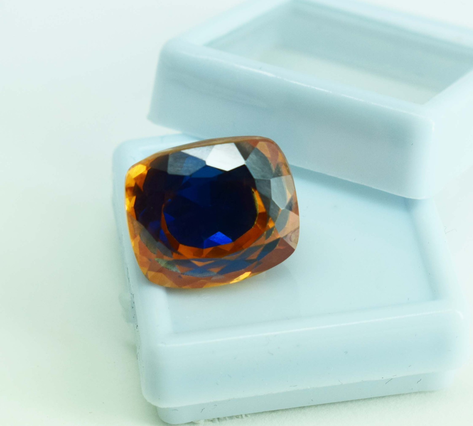 12Ct Natural Pitambari Sapphire Bicolor Gemstone Cushion cut loose Pitambari