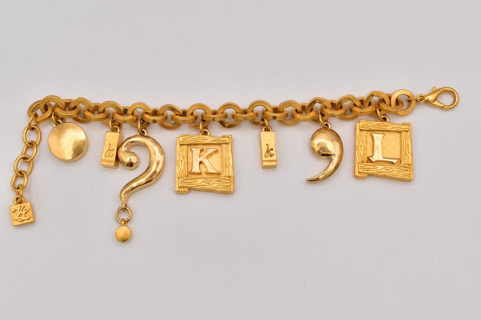Karl Lagerfeld Vintage Charm Bracelet Brushed Gold Matte Chunky Runway 9 G2U