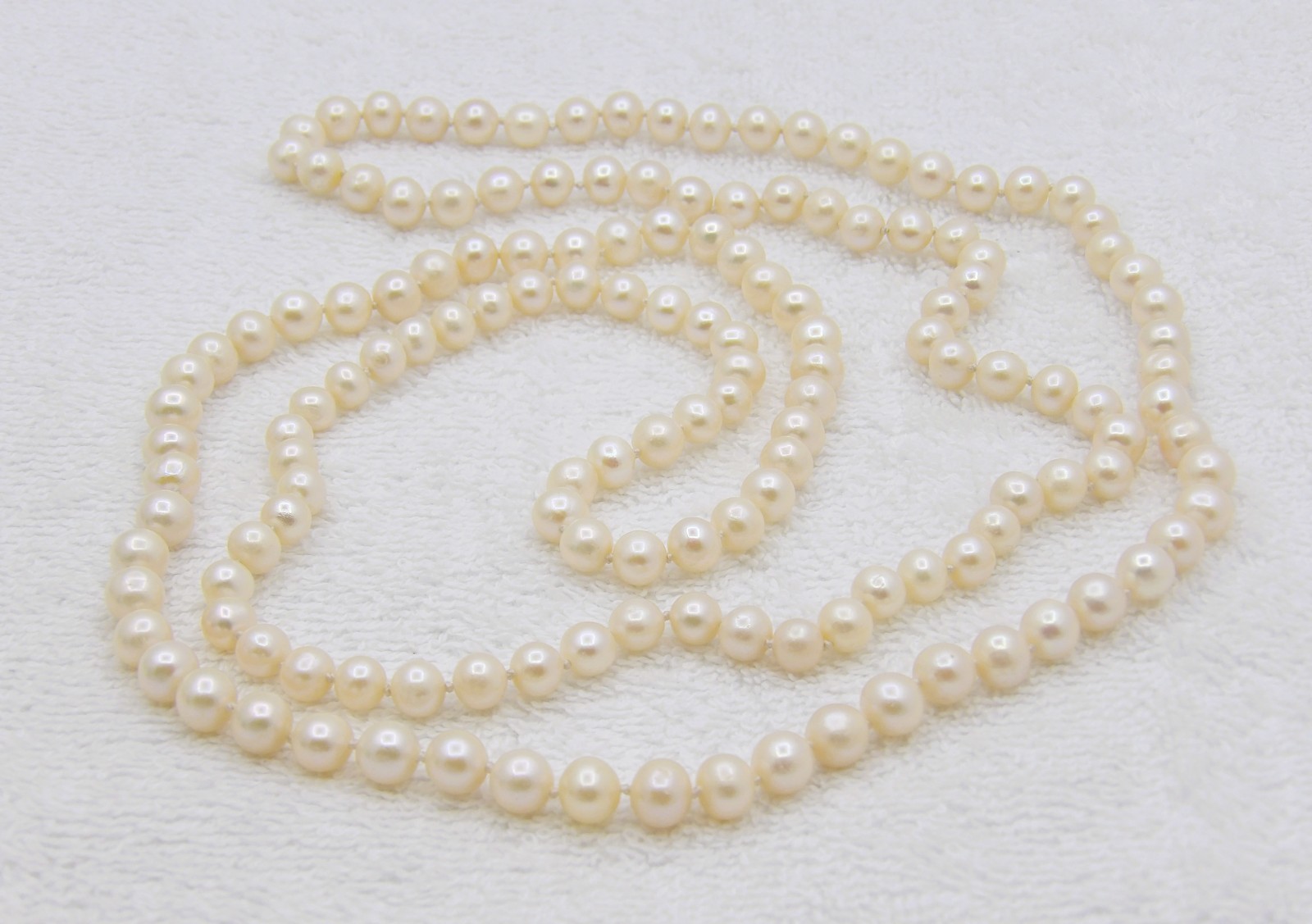 45 inches long white potato Cultured Freshwater Pearl Necklace Knotted NK802B