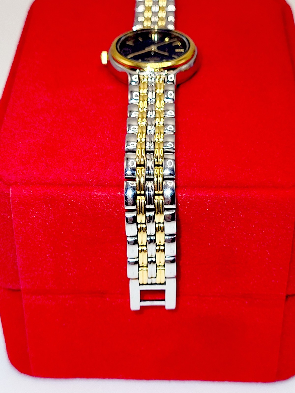 Seiko Watch Women 23mm Black Dial 1995 Two Tone Date Round 7N82-0228 New Battery