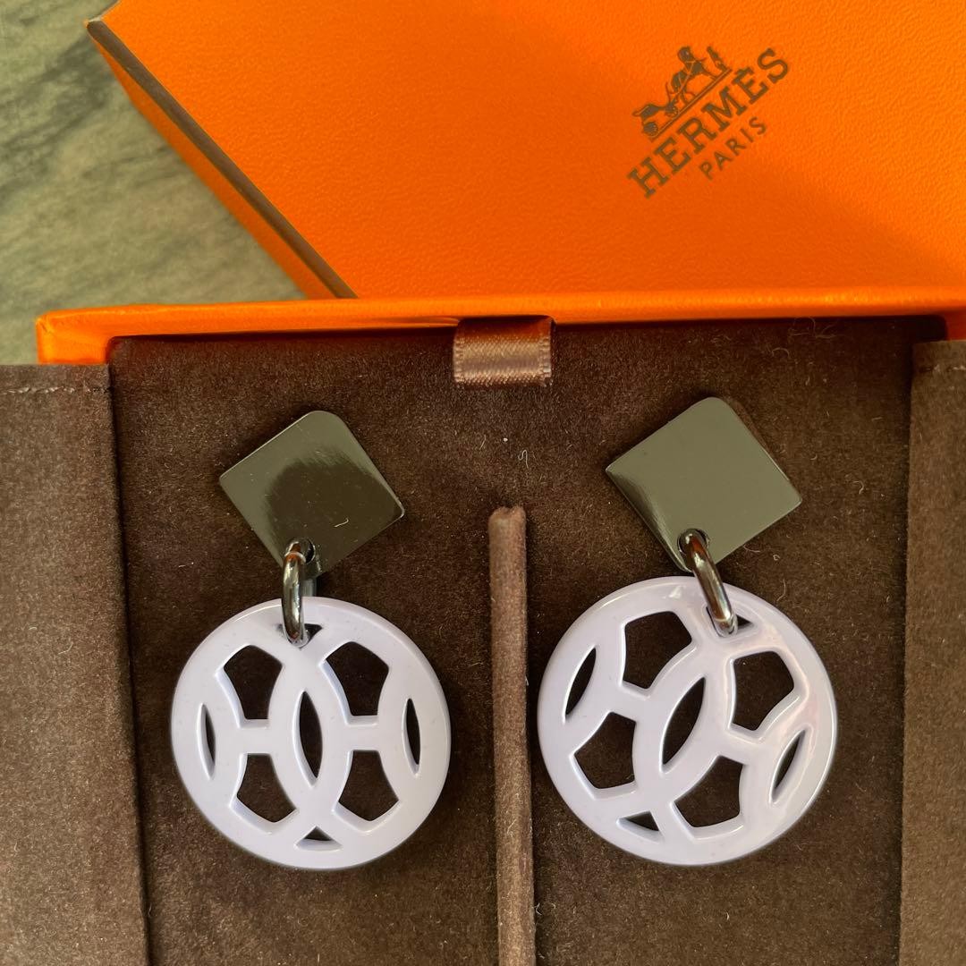 Final SALE!! HERMES Earrings Buffalo Horn Purple with Box