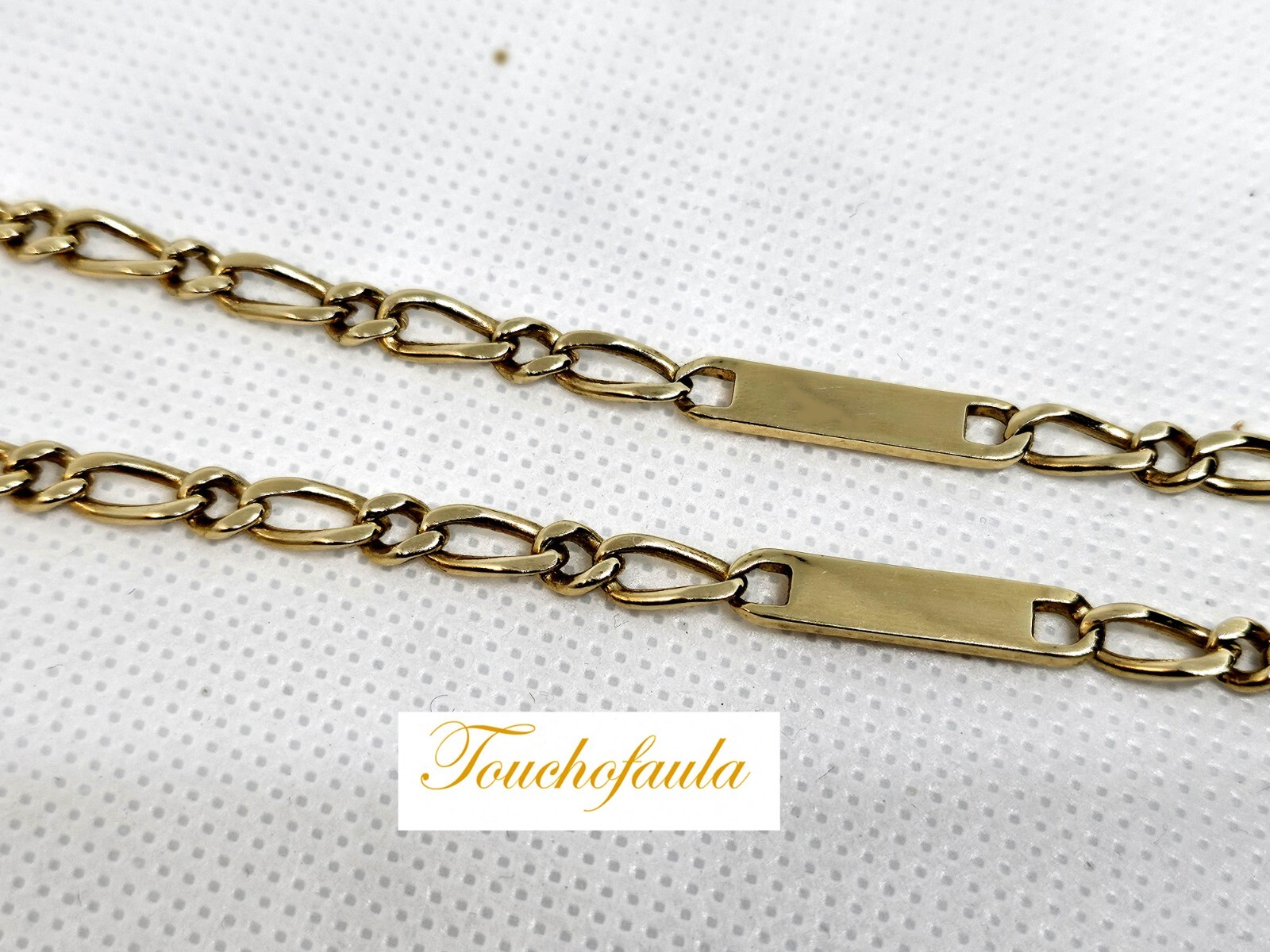 14K yellow gold Links and Bars Chain 25.0 gr 22″ long 4.5 MM wide.