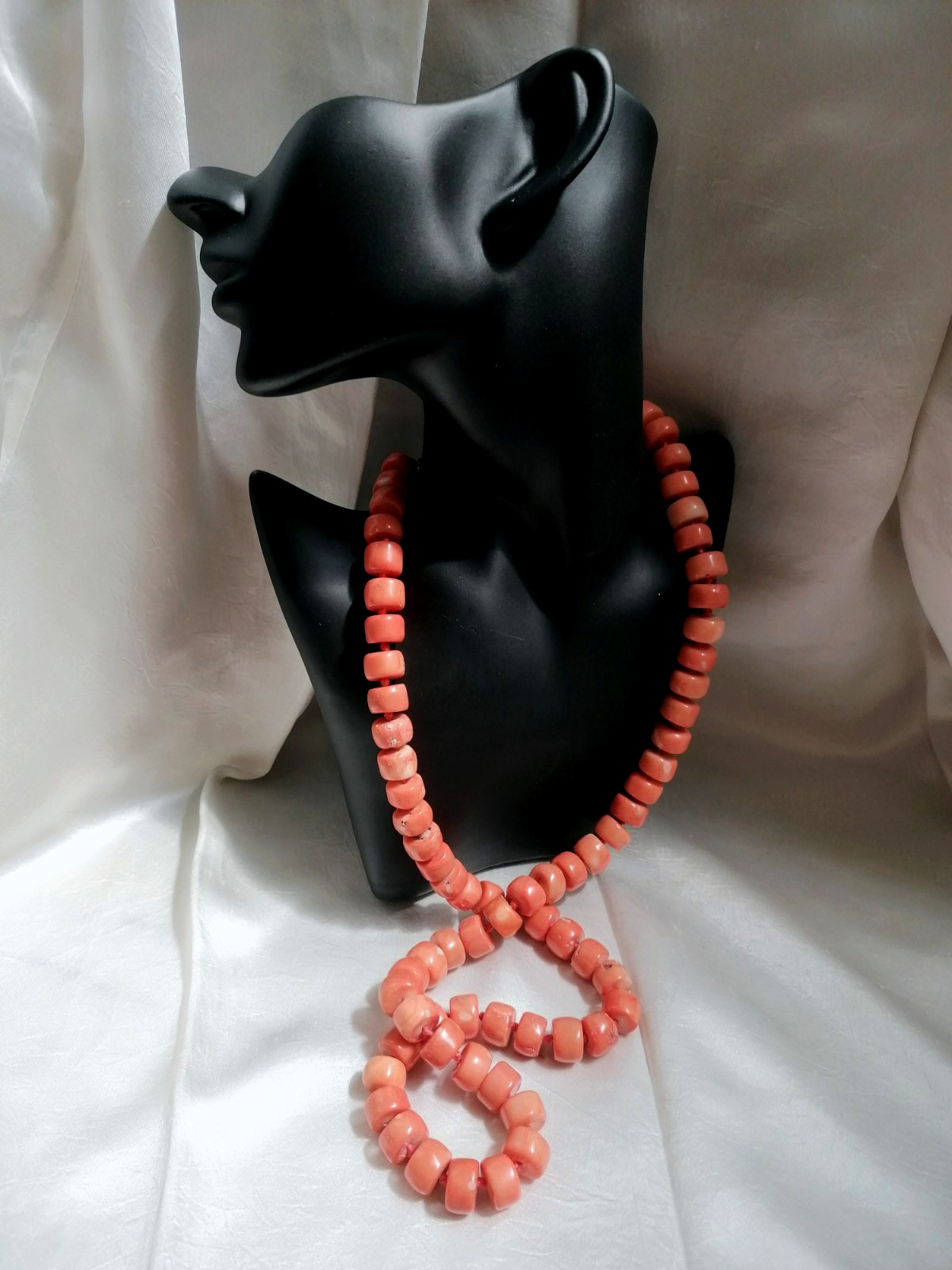 SPECTACULAR MAXI LONG NECKLACE CORAL BAMBOO SALMON CLASP SILVER GOLD.