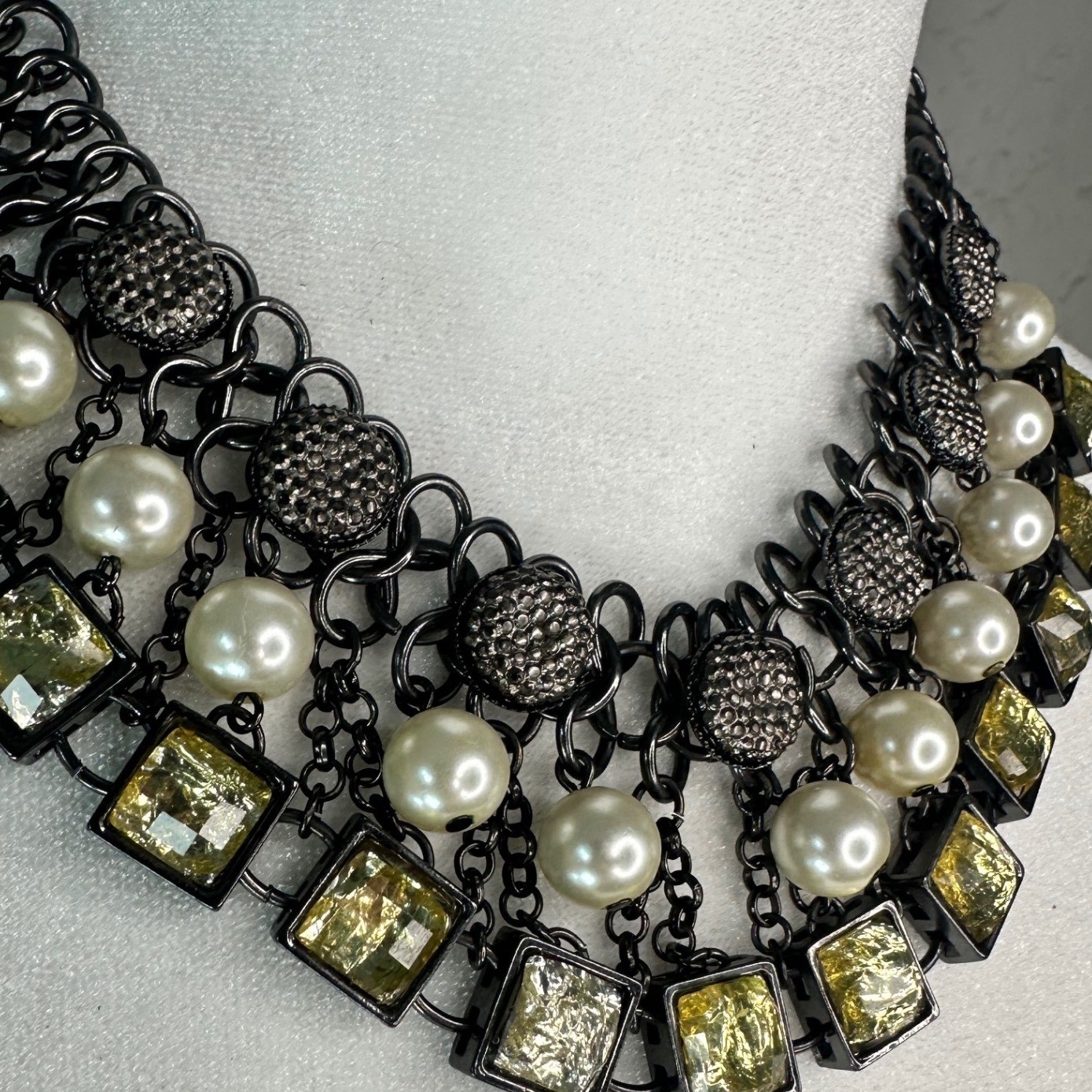 NY Statement Bold Necklace| Collar| Chain| Bib
