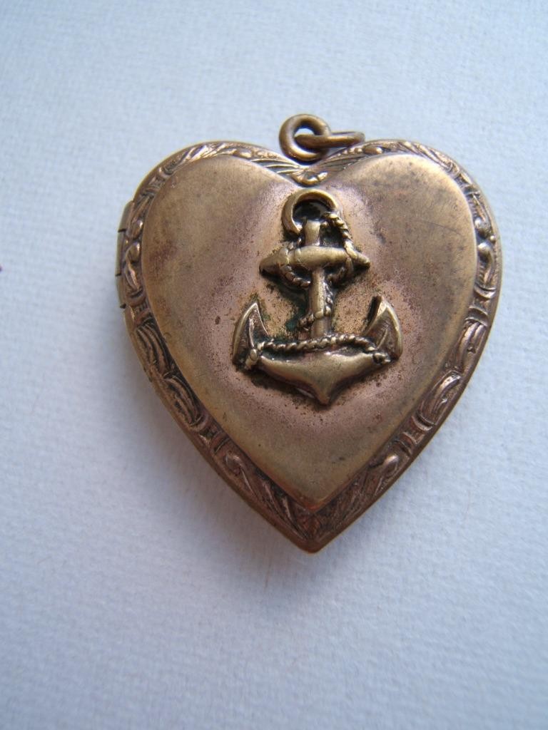 ANTIQUE GF HEART LOCKET W/ MILITARY NAVAL ANCHOR & GENERAL LEE’S HEADQUARTERS