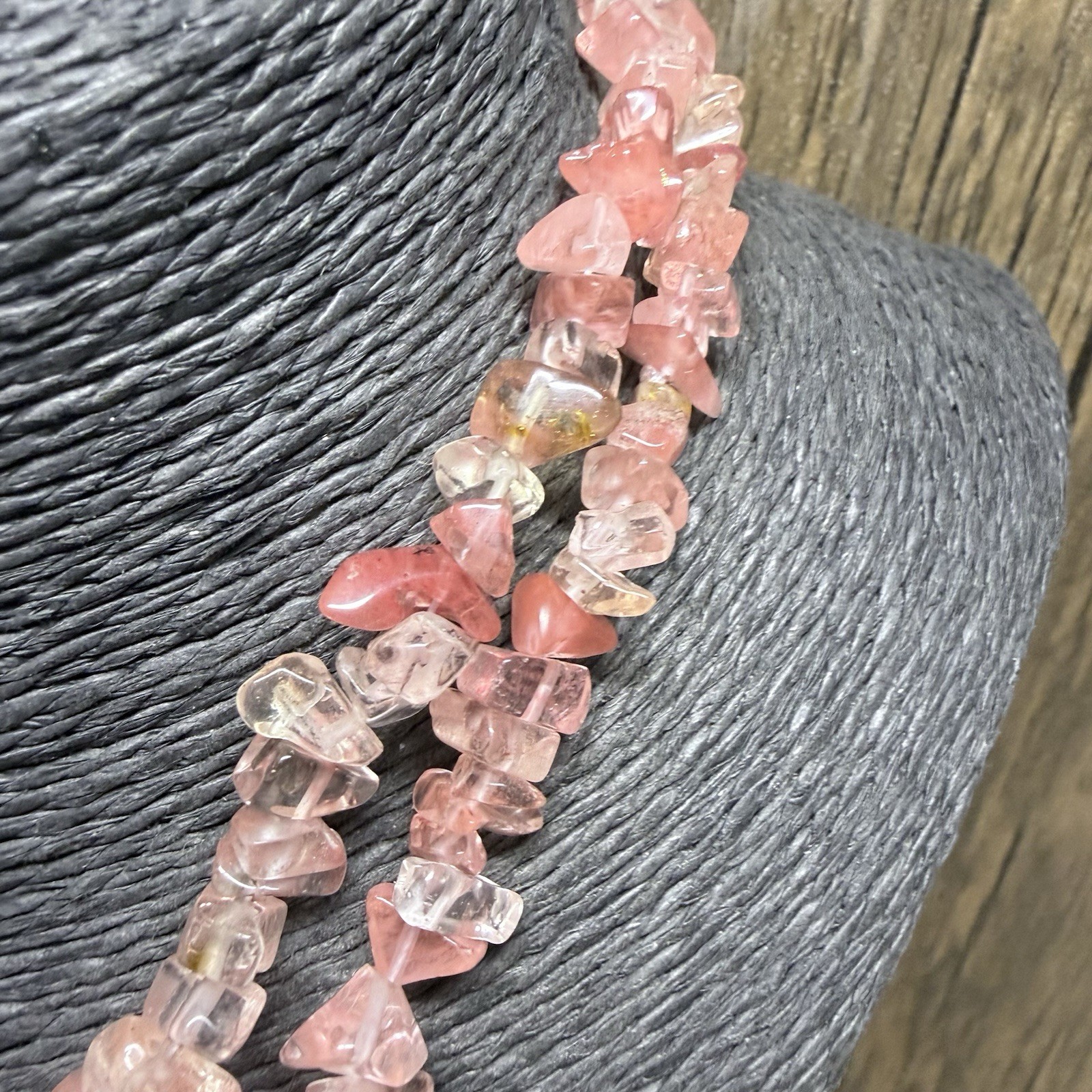 RETRO Cherry/Rose Quartz Beaded Necklace Pink Gemstone Kitsch Pretty 92cm Long