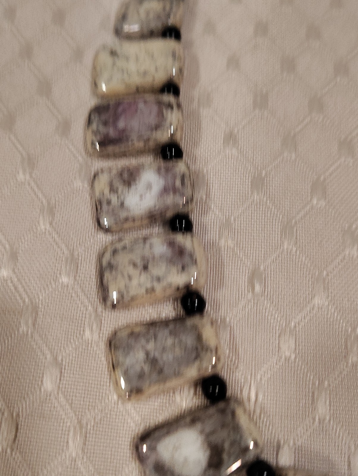 VTG Gray White Graduated Rectangular Beads With Black Spacers Necklace 20″
