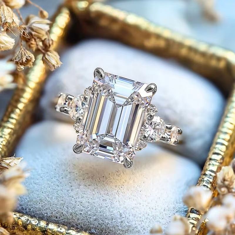 Fashion Women 18K Gold Plated Square CZ Sparkling Band Ring Size 6-10