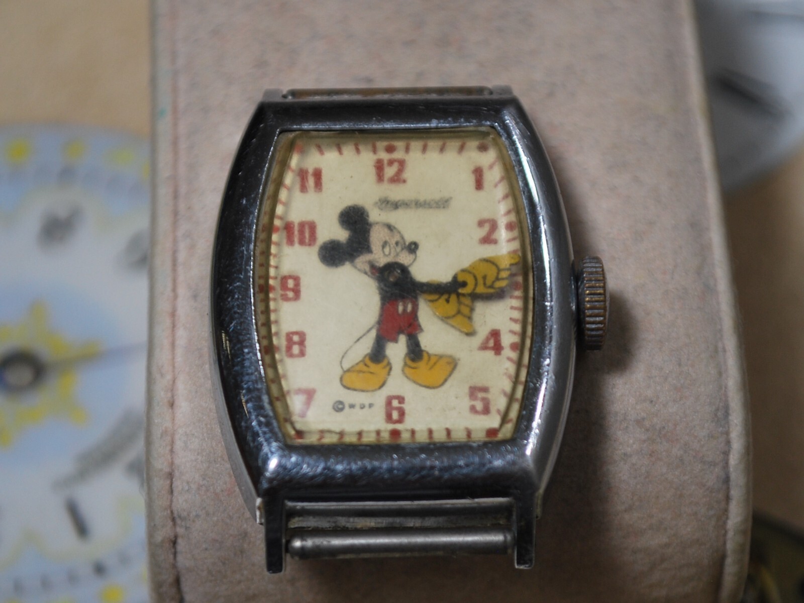 Vintage INGERSOLL Mickey Mouse Manual Wind Men’s Watch –For Repair