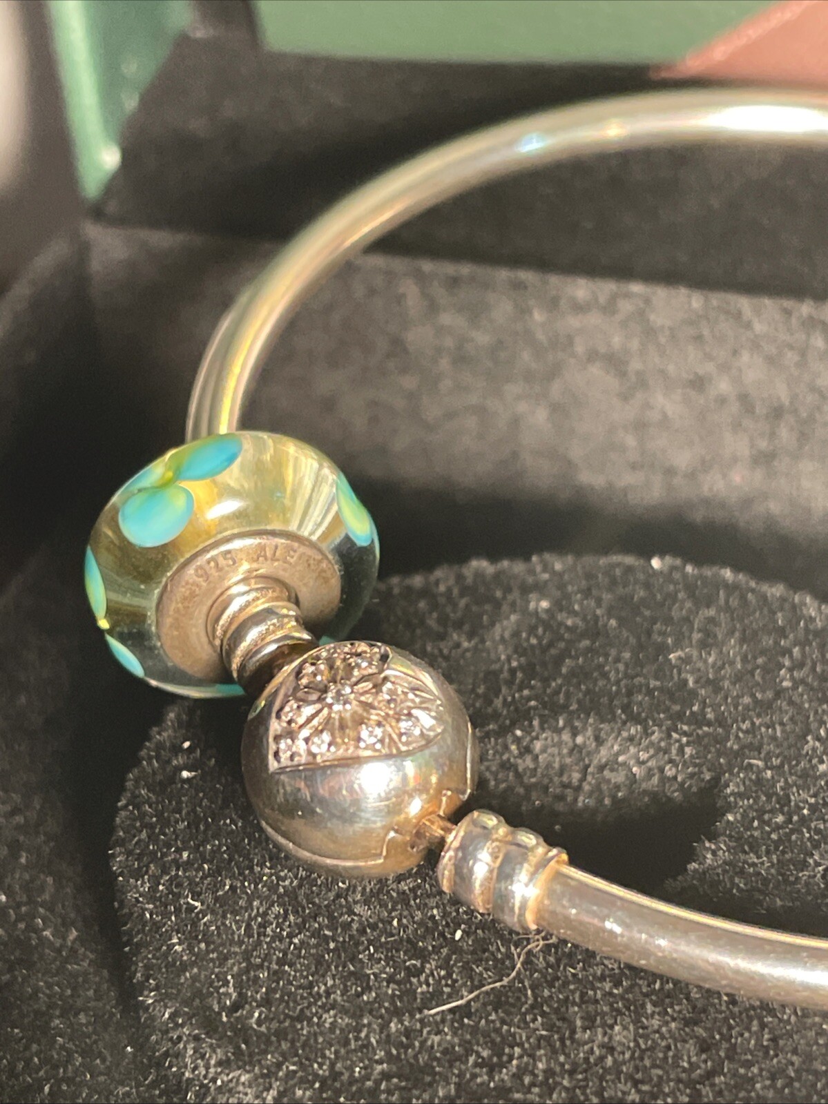 Authentic Pandora Silver “You Melt My Heart” Winter Bangle 598619C00 With Charms
