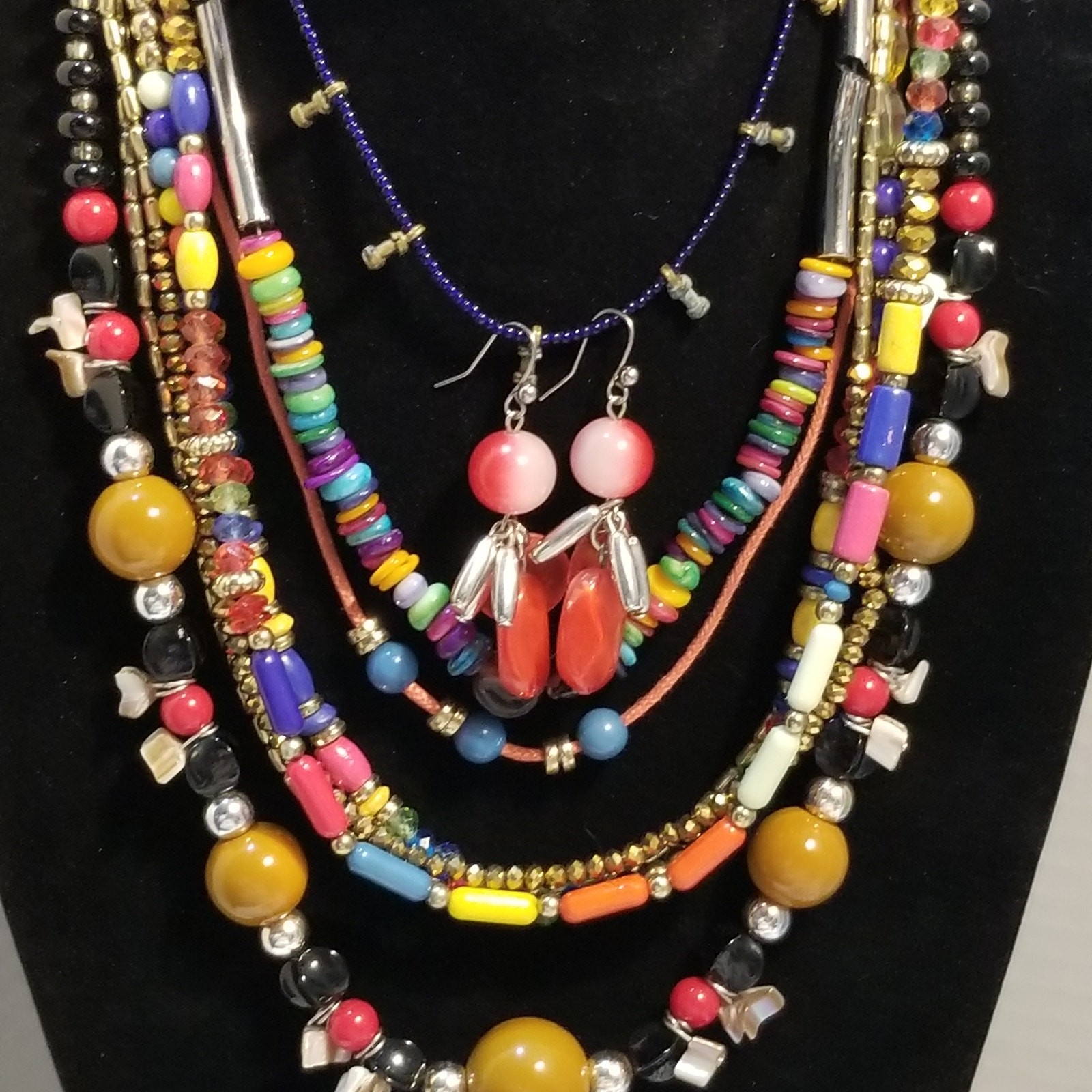 Lot of 18 necklaces bracelets ring and pair of earrings