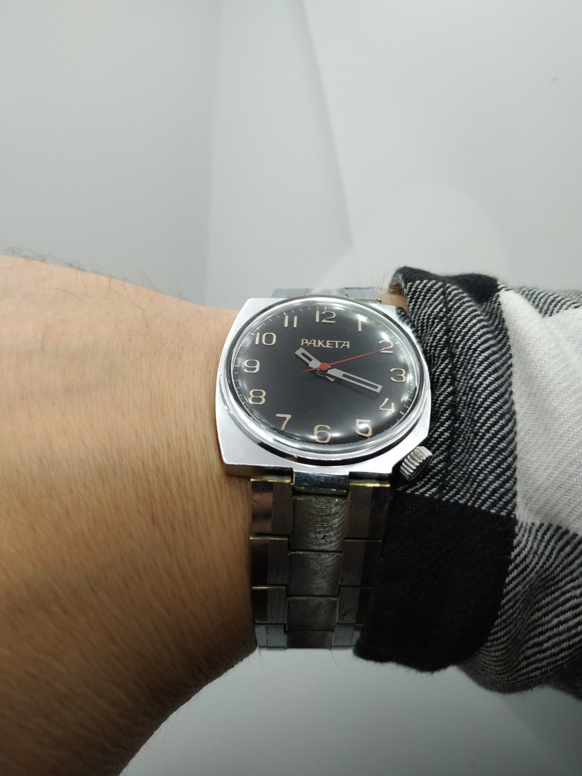 Men’s Dress Vintage USSR Watch RAKETA Mechanical 2609.HA Retro Soviet Black Dial
