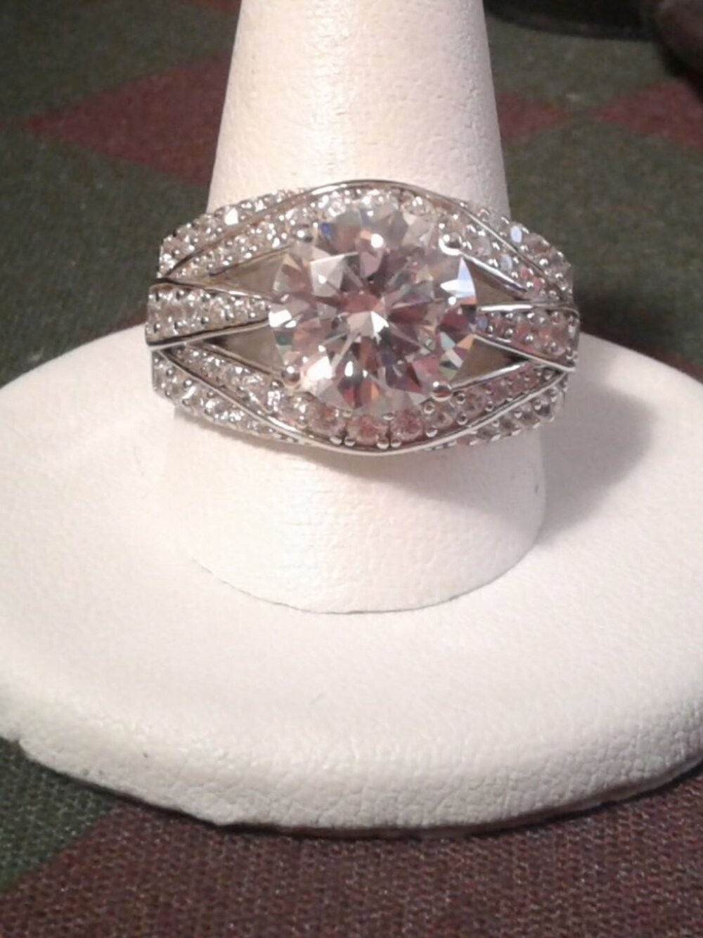 BJH344 Bella Luce Rhodium Plated Center Design Ring 9.32ctw. Size 10