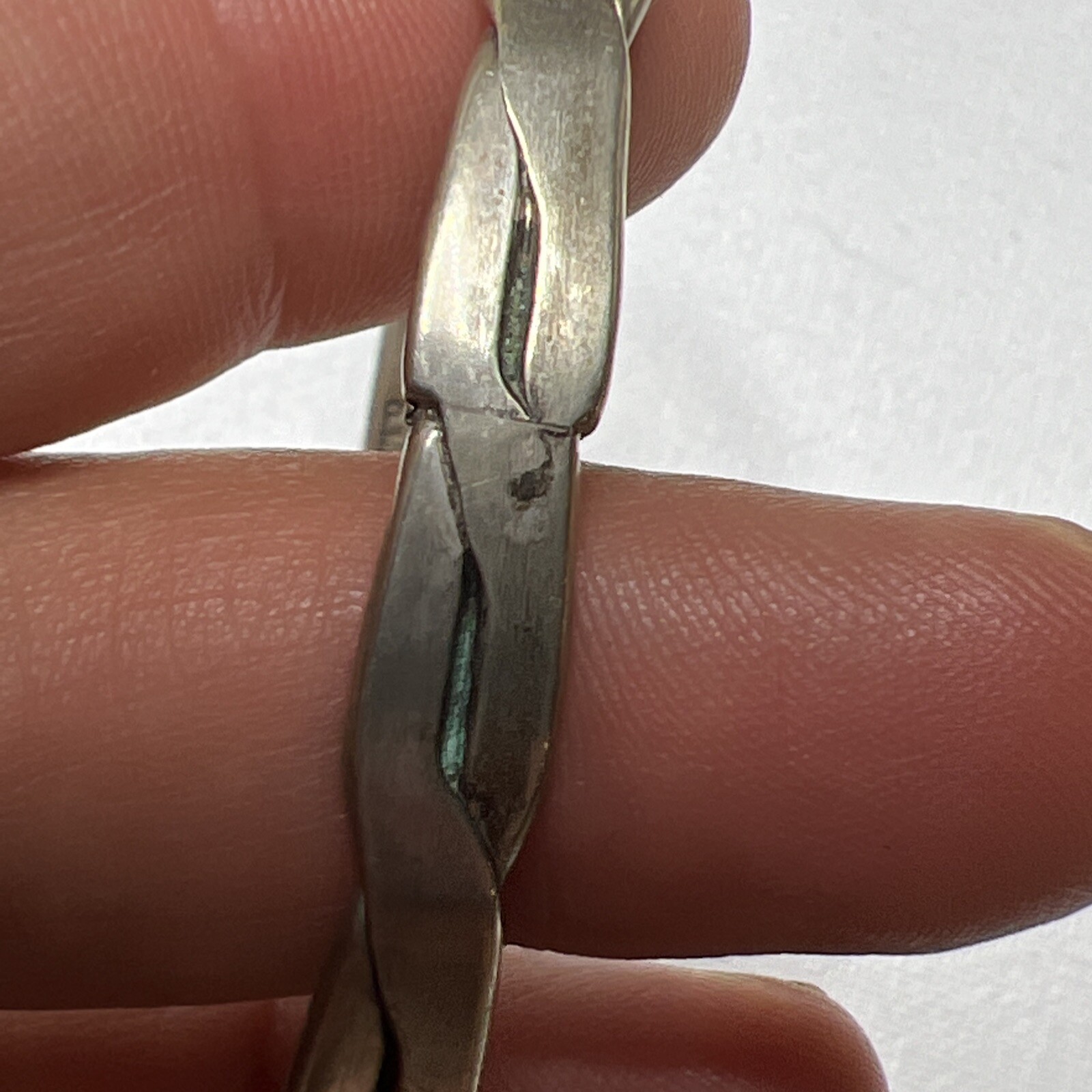 Beautiful vintage Mexico sterling silver 925 bangle bracelet 0.06 oz jewelry
