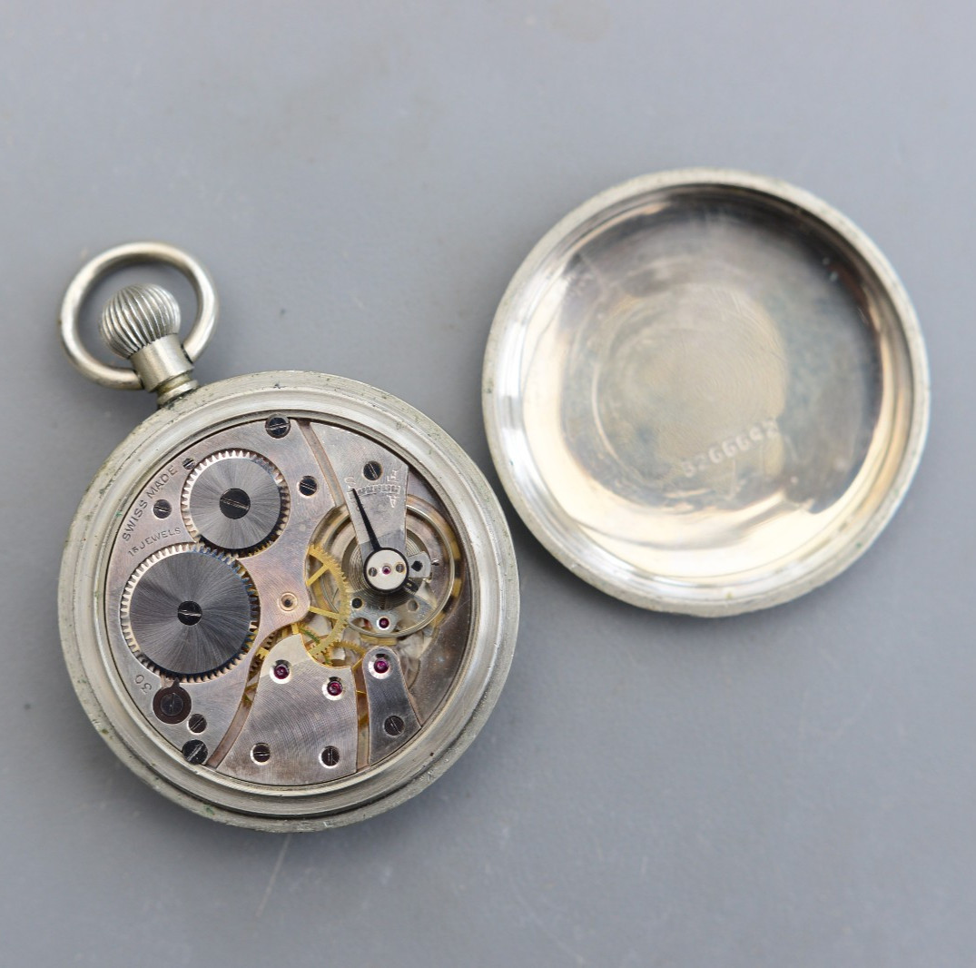 Vintage 15 Jewels Swiss Made 3266642 Pocket Watch Working AM6E/34050/13670/41