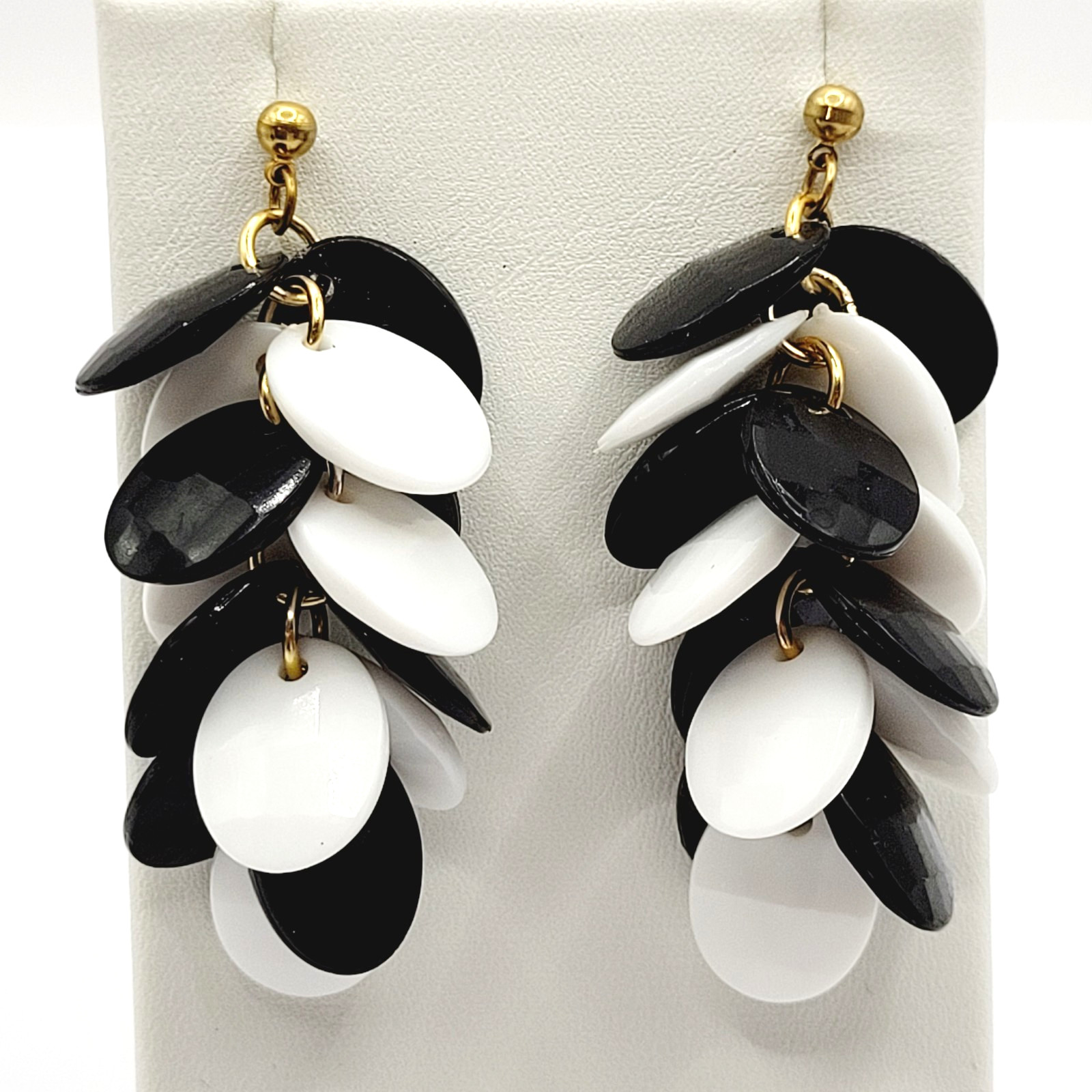 Black and White Flat Faceted Disc Dangle Long Cha Cha Style Vtg Pierced Earrings