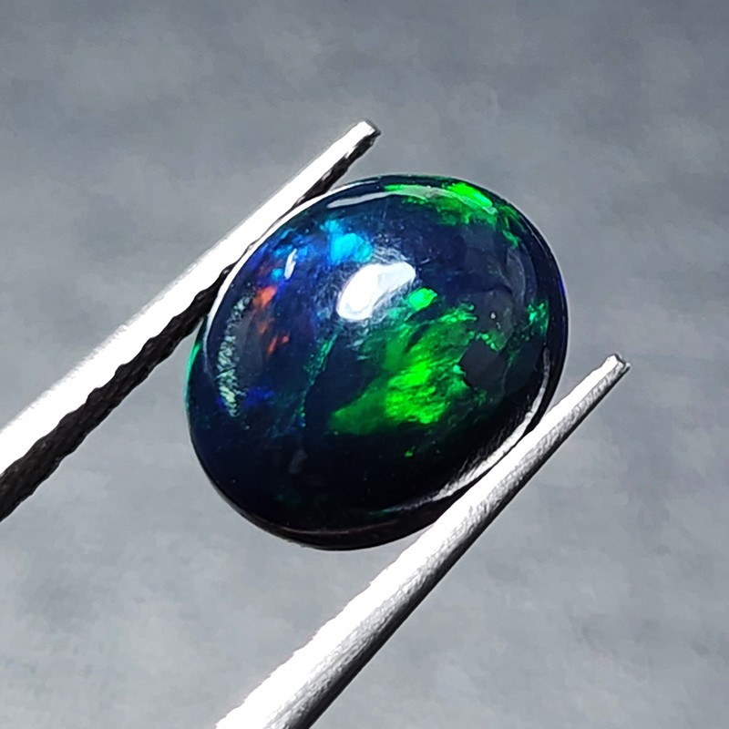Natural Welo Black Opal Ethiopia Oval Cabochon AAA Green Fire Gem 1.45Ct Ring